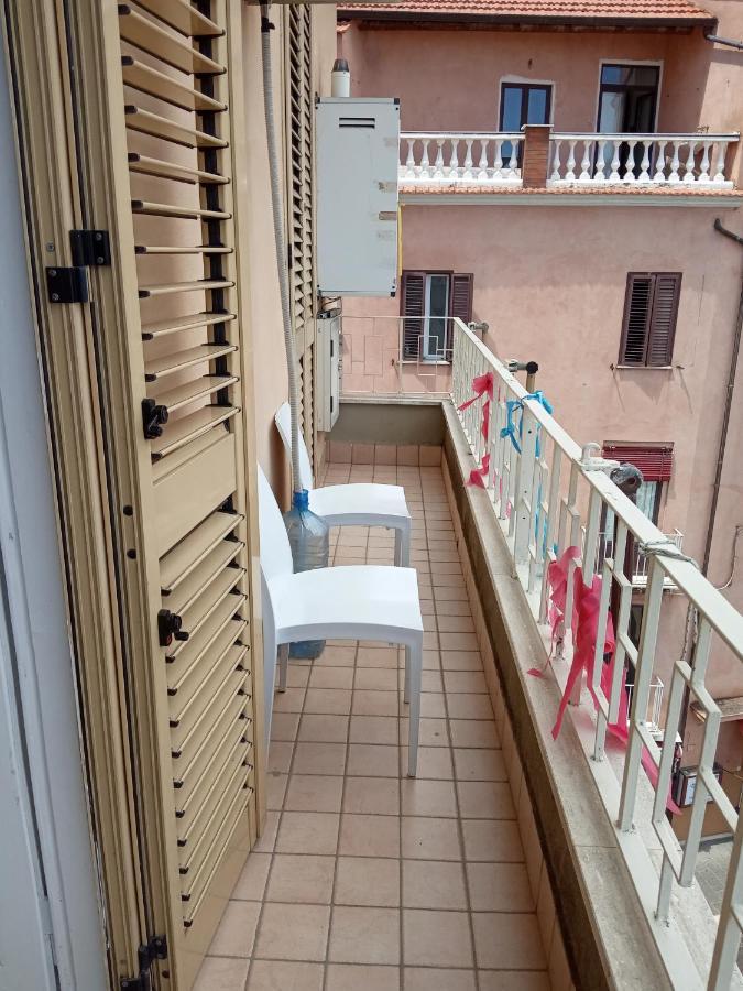 Holiday House Maurizio Формия Экстерьер фото