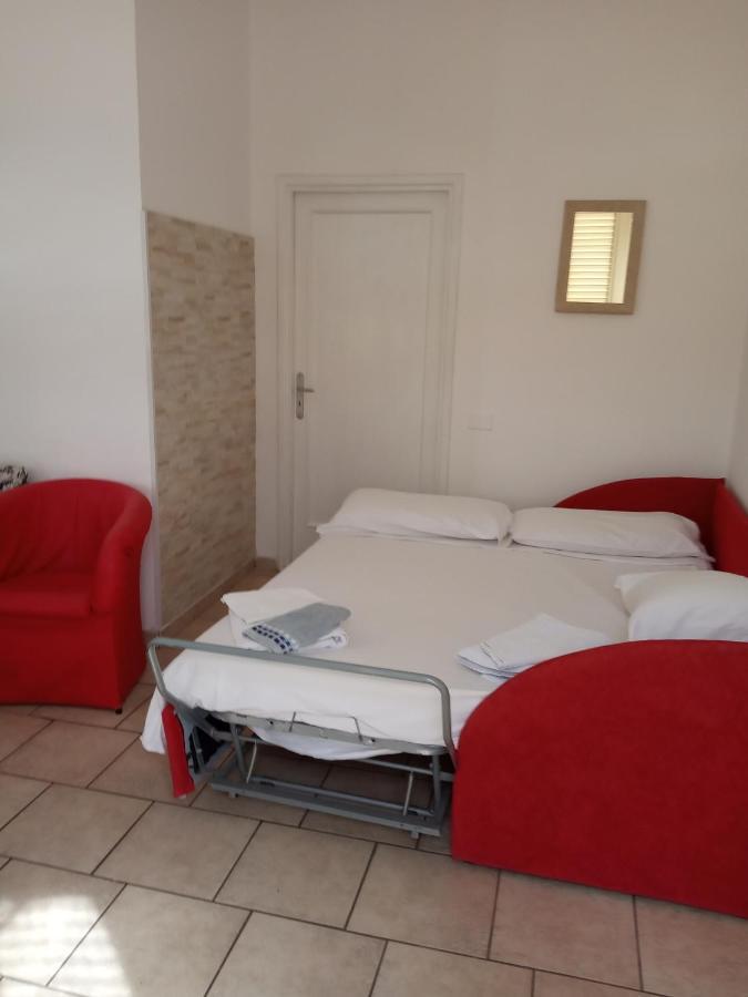 Holiday House Maurizio Формия Экстерьер фото