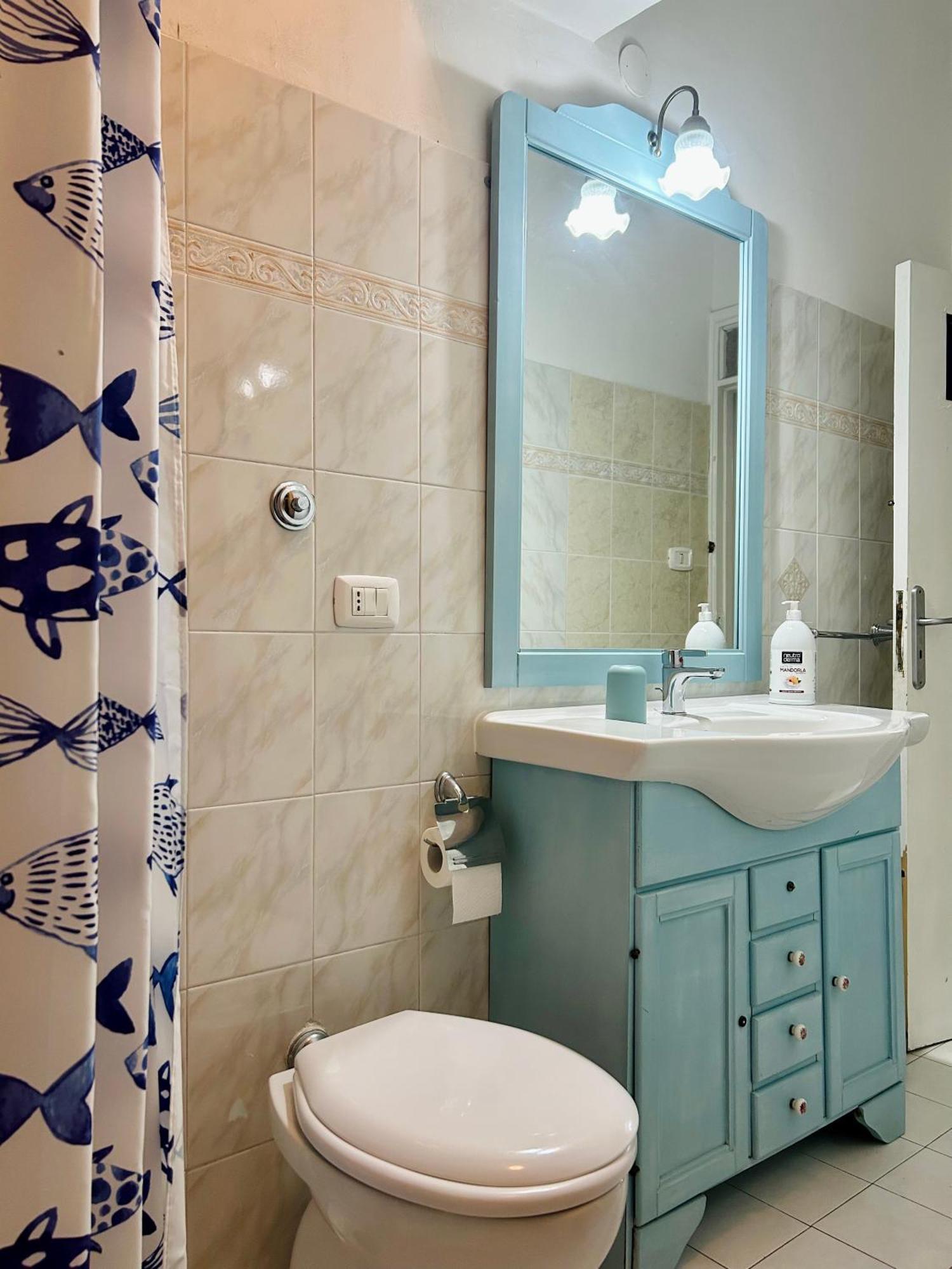 Holiday House Maurizio Формия Экстерьер фото