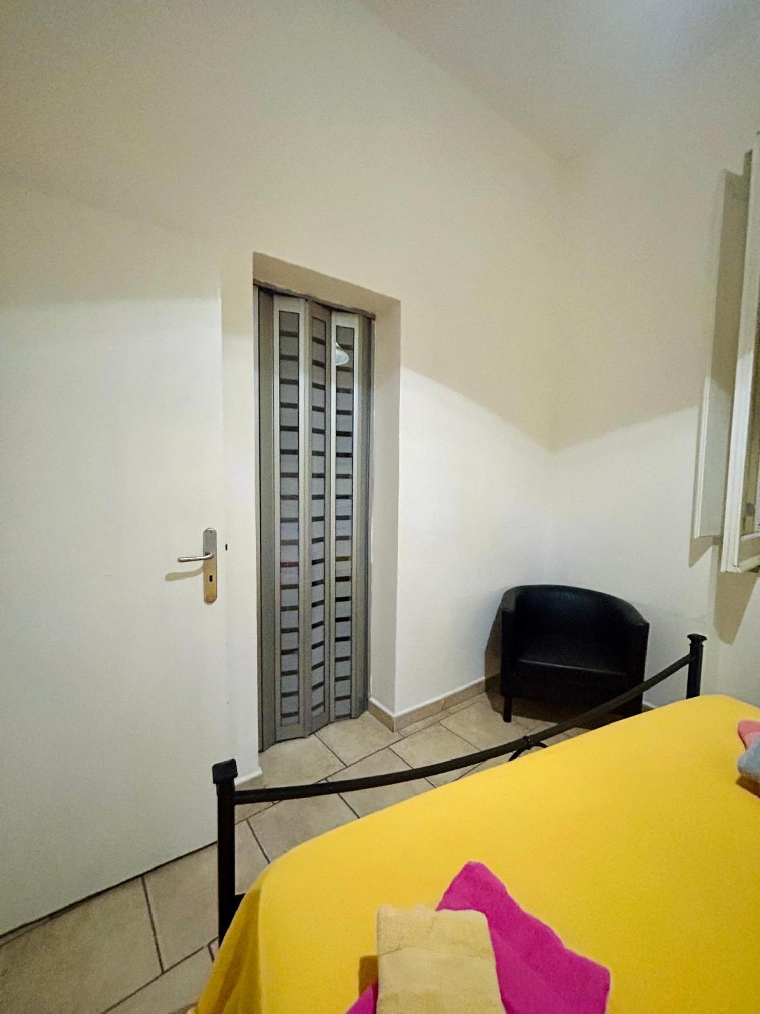 Holiday House Maurizio Формия Экстерьер фото