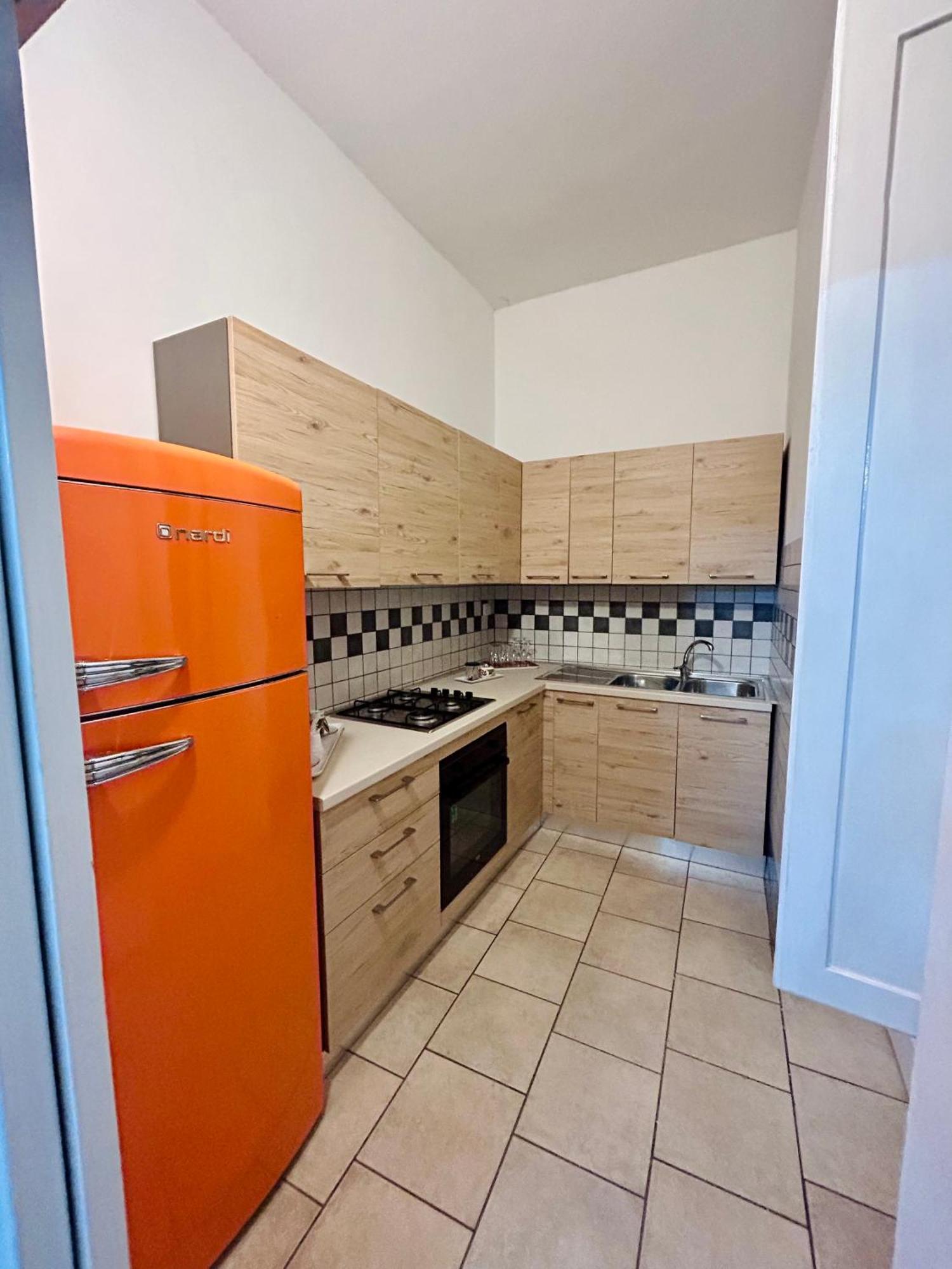 Holiday House Maurizio Формия Экстерьер фото