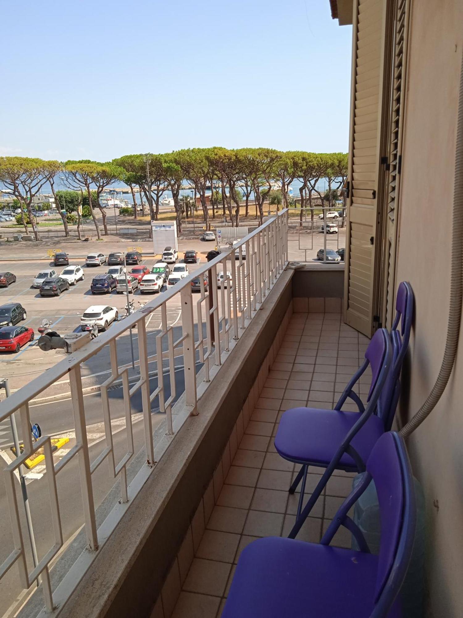 Holiday House Maurizio Формия Экстерьер фото